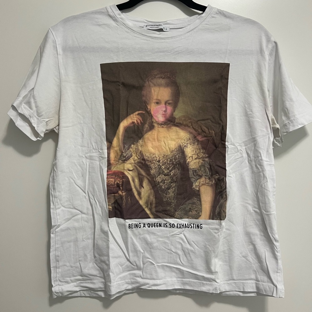 Stradivarius White Graphic Tee - Short Sleeve